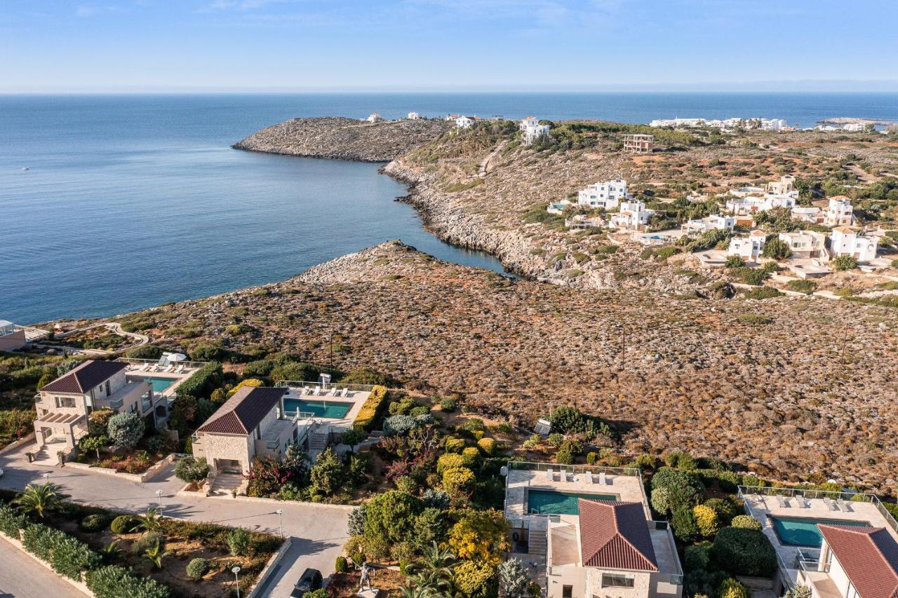 Magnifique Villa Avec Piscine Au Bord De Mer Chorafakia Екстер'єр фото