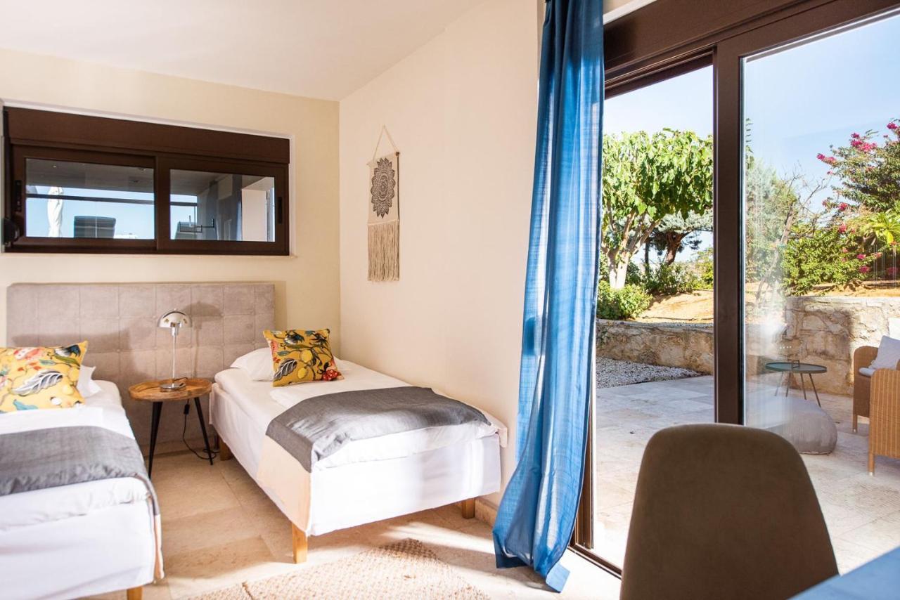 Magnifique Villa Avec Piscine Au Bord De Mer Chorafakia Екстер'єр фото